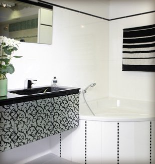 meuble suspendu, plan vasque en verre, baignoire d'angle meuble suspendu, plan vasque en verre, baignoire d'angle